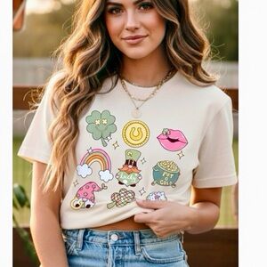 ST PATRICKS Shirt Women Small Cream Gnome Lucky Retro Graphic Tee Trendy Boho